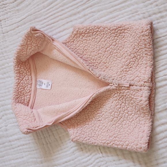 Pink winter vest, sz 9m - Picture 6 of 8